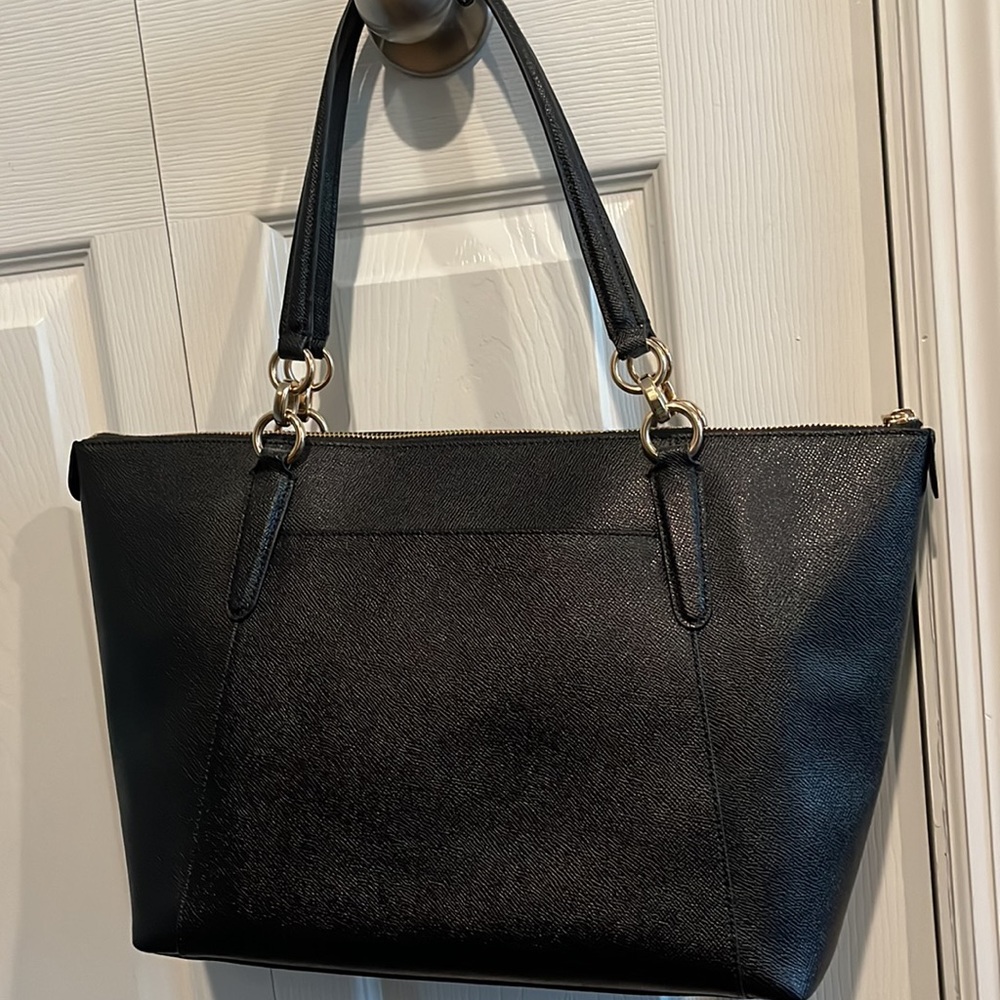 Coach - Picture 2 of 5